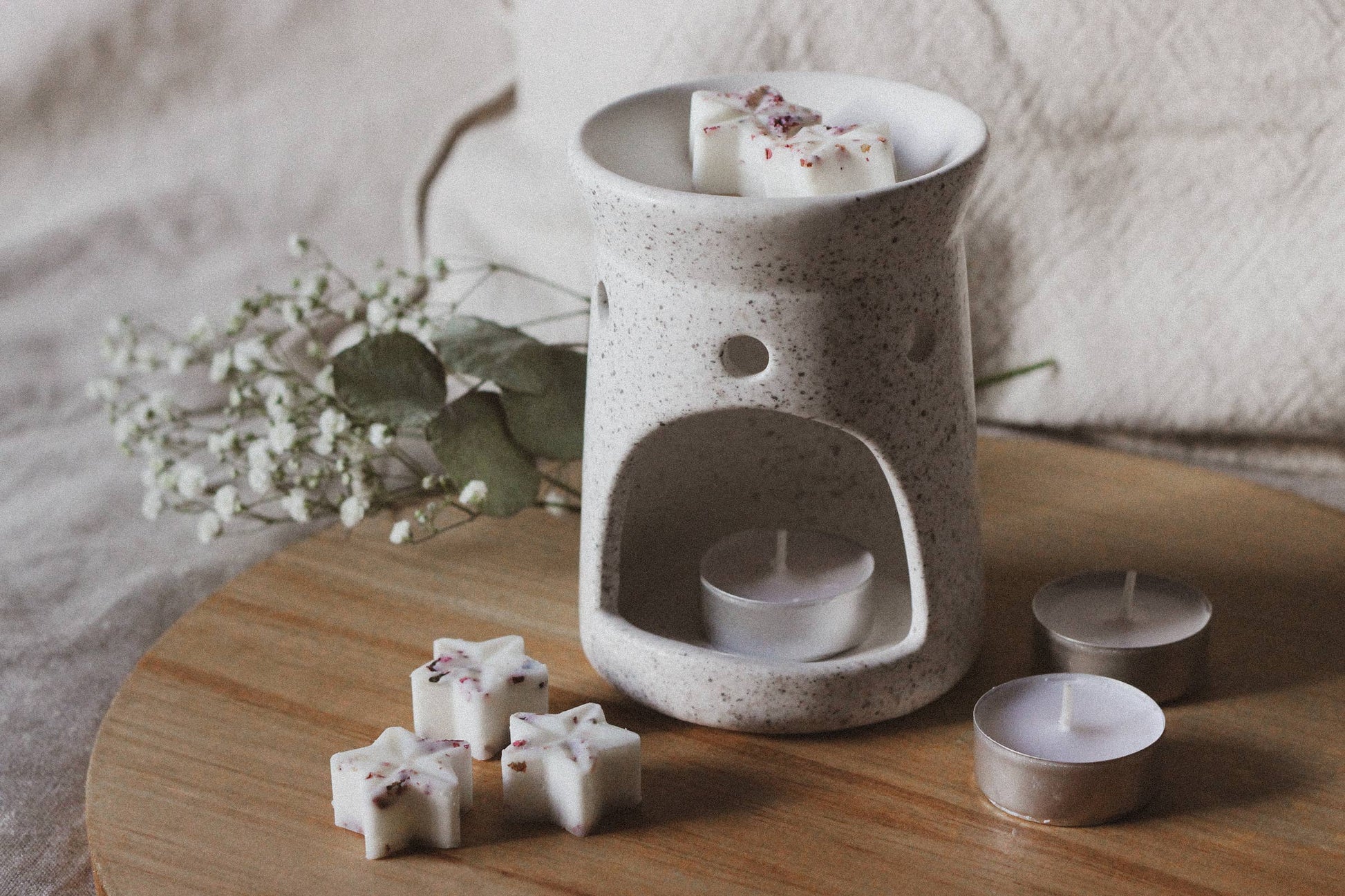 Raspberry & Peppercorn Soy Wax Melts - Robins & Roses, Eccleshall